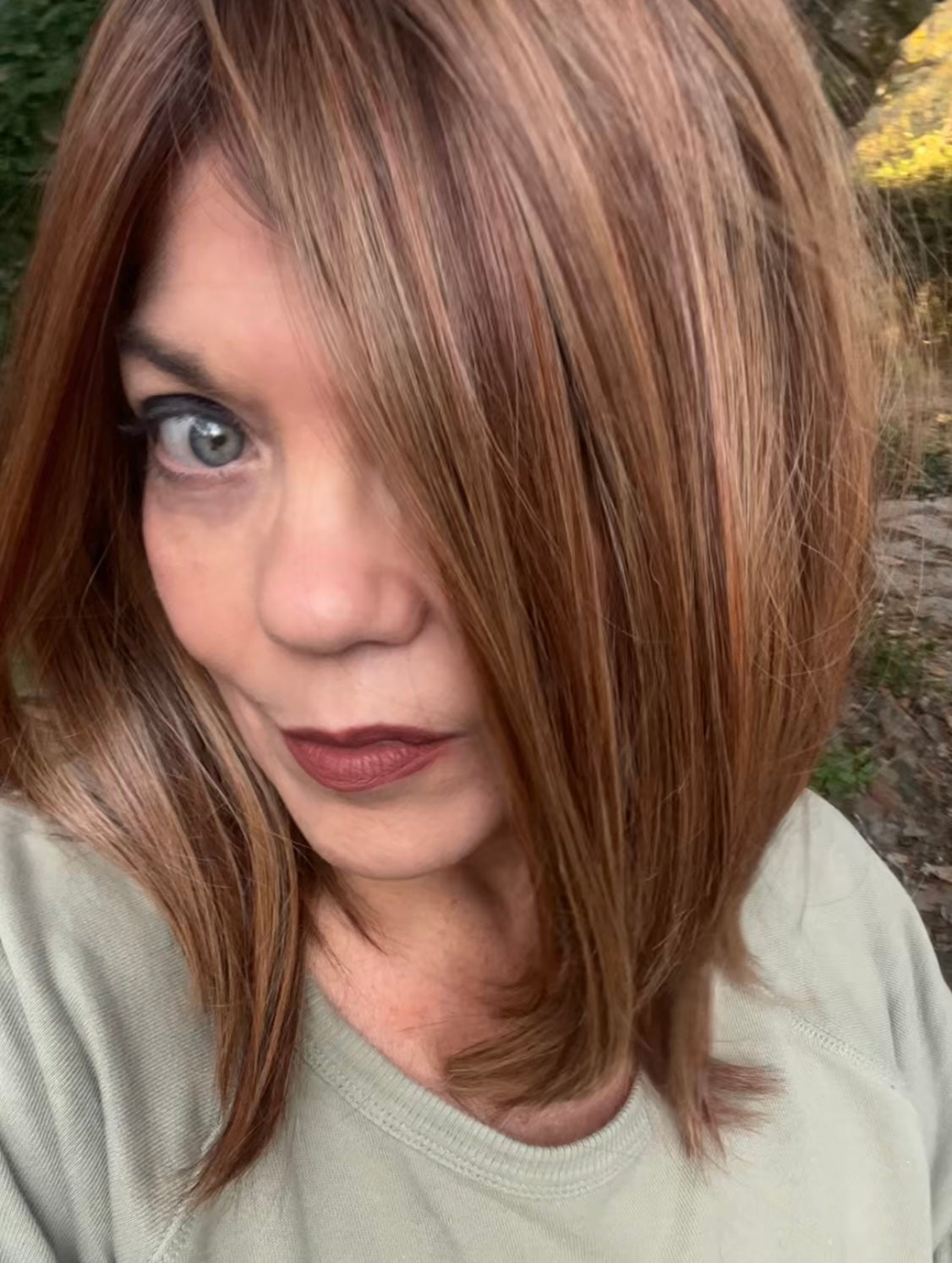 TressAllure Undercut Bob in 33/32/R4 (Spiced Merlot) (open box)