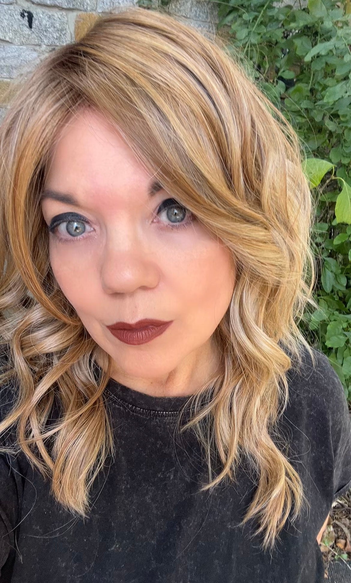 Belle Tress Kelly in Caramel Toffee Blonde-R (open box)